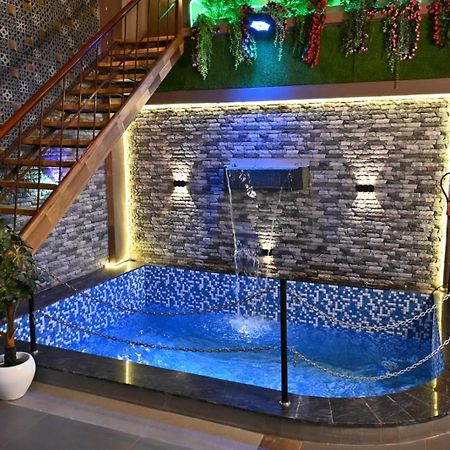 The Apple Tree Hotel Индаур Экстерьер фото
